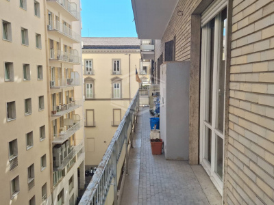 Ampio Ufficio in Via Ponte di Tappia 47, Napoli (NA)