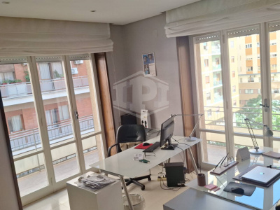 Ampio Ufficio in Via Ponte di Tappia 47, Napoli (NA)