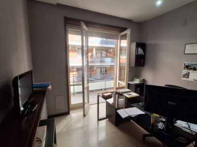 Ampio Ufficio in Via Ponte di Tappia 47, Napoli (NA)