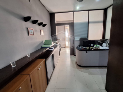 Ampio Ufficio in Via Ponte di Tappia 47, Napoli (NA)