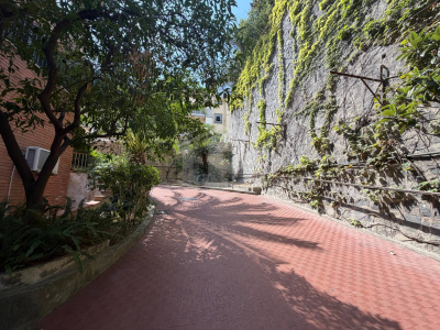 Trilocale in Via Posillipo "Villa Ruffo", Napoli (NA)