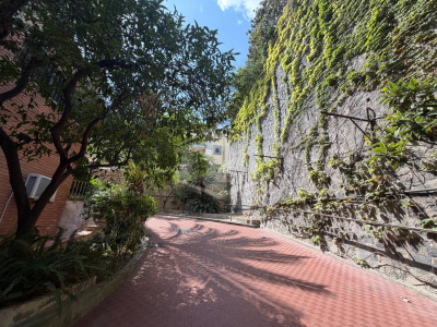 Trilocale in Via Posillipo "Villa Ruffo", Napoli (NA)