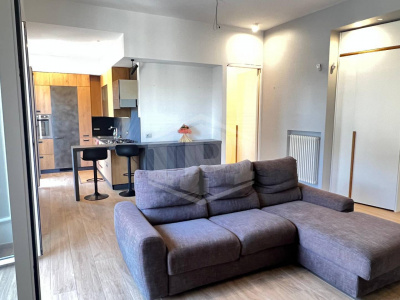 Ampio Trilocale in Via G. Santacroce 25, Napoli (NA)