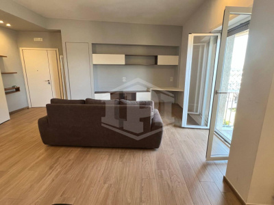Ampio Trilocale in Via G. Santacroce 25, Napoli (NA)