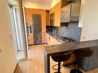 Ampio Trilocale in Via G. Santacroce 25, Napoli (NA)