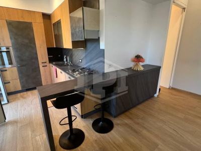Ampio Trilocale in Via G. Santacroce 25, Napoli (NA)