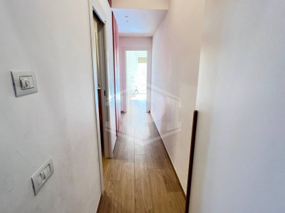Ampio Trilocale in Via G. Santacroce 25, Napoli (NA)