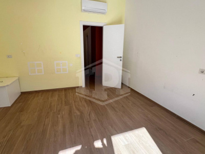 Ampio Trilocale in Via G. Santacroce 25, Napoli (NA)