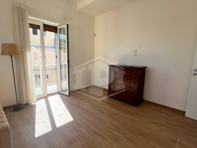 Ampio Trilocale in Via G. Santacroce 25, Napoli (NA)
