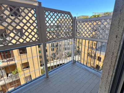 Ampio Trilocale in Via G. Santacroce 25, Napoli (NA)