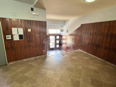 Ampio Trilocale in Via G. Santacroce 25, Napoli (NA)