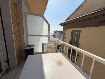Bilocale arredato in Via San Giacomo 32, Napoli  (NA)