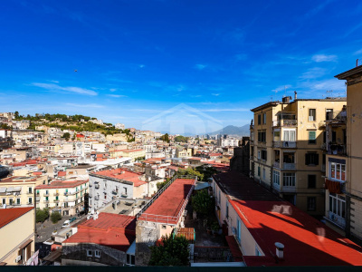 6 Vani in Via S. Teresa degli Scalzi 162 in Napoli (NA)