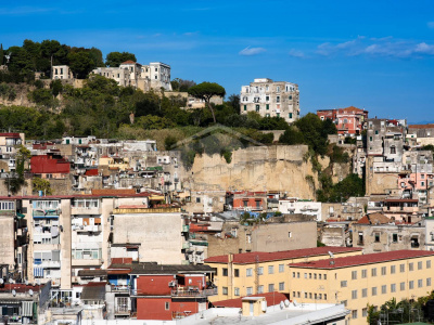 6 Vani in Via S. Teresa degli Scalzi 162 in Napoli (NA)
