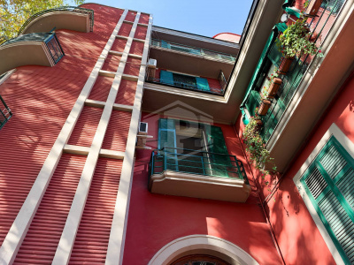 6 Vani in Via S. Teresa degli Scalzi 162 in Napoli (NA)