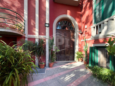 6 Vani in Via S. Teresa degli Scalzi 162 in Napoli (NA)