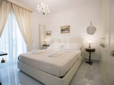 Bilocale con terrazzo in Viale Colli Aminei 8, Napoli (NA)