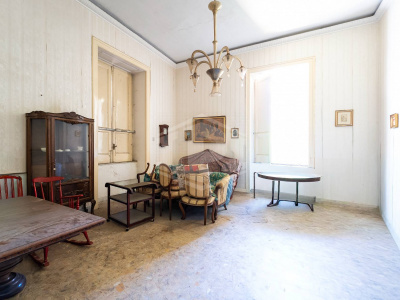 Villa con giardino in Corso Cesare Battisti 100, Cardito (NA)