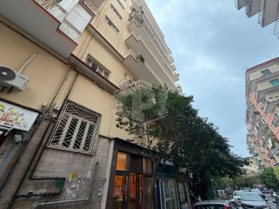 Locale Commerciale in Via Vincenzo Scala 9, Napoli (Na)