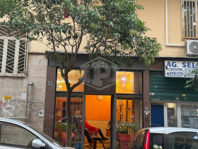 Locale Commerciale in Via Vincenzo Scala 9, Napoli (Na)