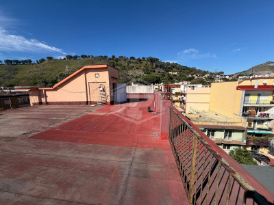 Bilocale con Terrazzo in Via Terracina 357, Napoli (NA)