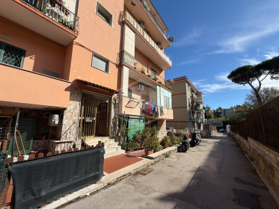 Bilocale con Terrazzo in Via Terracina 357, Napoli (NA)