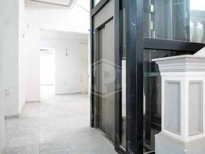 Edificio Cielo-Terra in Via dei Molini Idraulici 8, Torre Annunziata (NA)