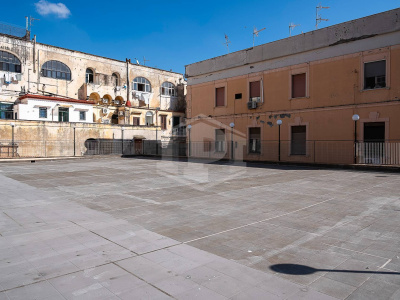Edificio Cielo-Terra in Via dei Molini Idraulici 8, Torre Annunziata (NA)