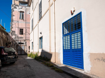 Edificio Cielo-Terra in Via dei Molini Idraulici 8, Torre Annunziata (NA)