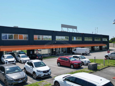 Capannone a reddito a Tavagnacco (UD)