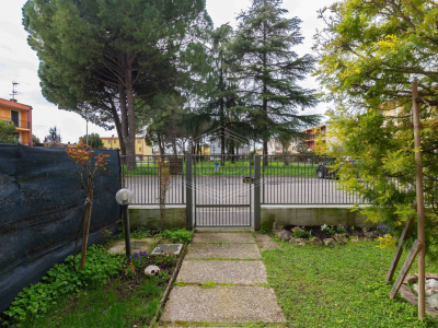 Porzione di quadrifamiliare in vendita a Due Carrare (PD)