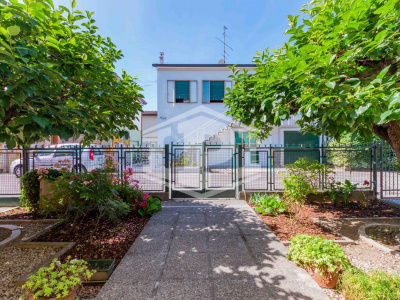 Appartamento in bifamiliare  Vigonza (PD)