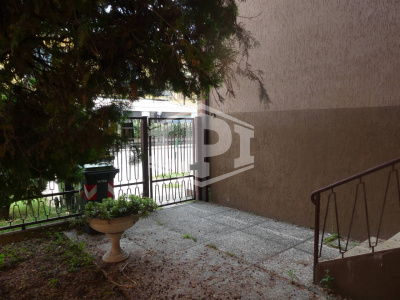 Appartamento di 180 mq  con giardino privato