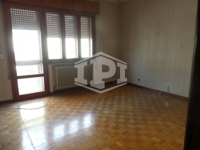 Appartamento di 180 mq  con giardino privato