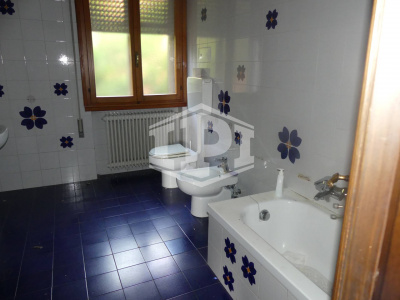 Appartamento di 180 mq  con giardino privato