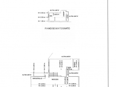 Negozio al piano terra con vetrine di 155 mq