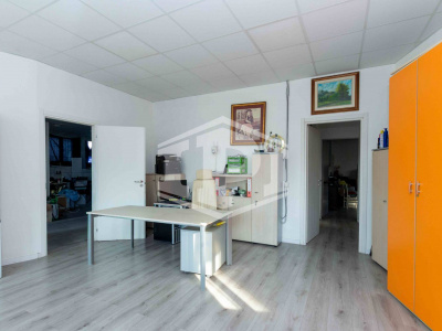 Saonara - Appartamento  con laboratorio