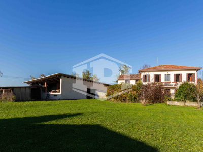 Casa singola + terreno agricolo a Ponte San Nicolo'