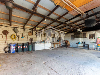 Casa singola + terreno agricolo a Ponte San Nicolo'