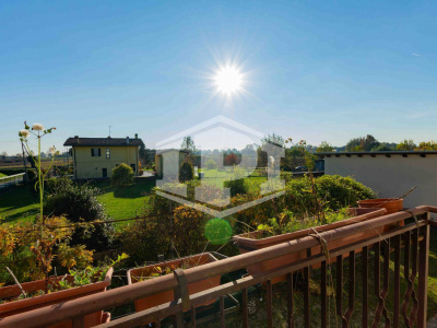 Casa singola + terreno agricolo a Ponte San Nicolo'