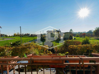 Casa singola + terreno agricolo a Ponte San Nicolo'