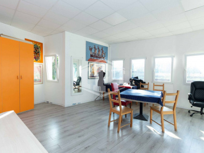 Saonara - Laboratorio con abitazione