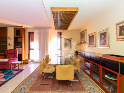 Padova - Piazza De Gasperi appartamento di 180 mq