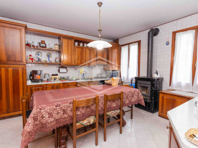 Vigonza - San Vito porzione centrale di trifamiliare