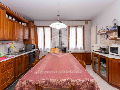 Vigonza - San Vito porzione centrale di trifamiliare