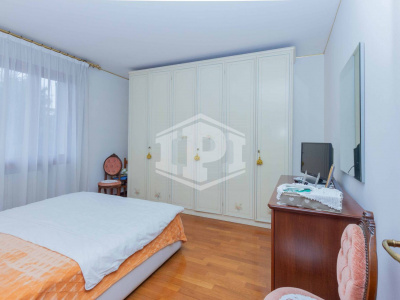 Stra - porzione di bifamiliare con giadino