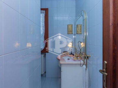 Stra - porzione di bifamiliare con giadino