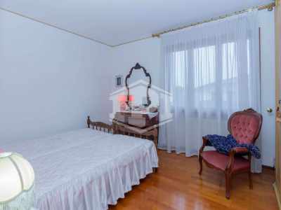 Stra - porzione di bifamiliare con giadino