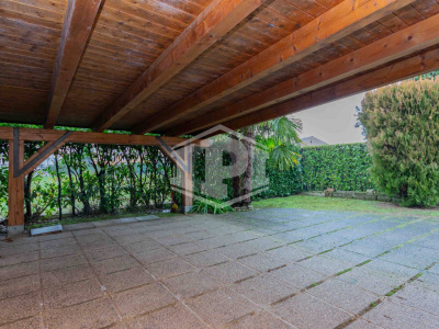 Stra - porzione di bifamiliare con giadino