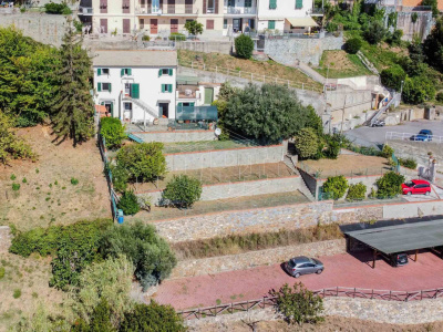 Villa indipendente, Via G. Canepa, Genova